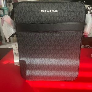 Michael Kors Cooper Men's Crossbody Flight Bag -